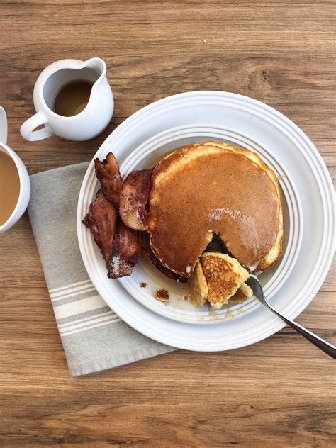 How does Hot Cake Club, with Bacon, Syrup fit into your Daily Goals - calories, carbs, nutrition