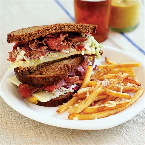 How does Hot Pastrami Sandwich fit into your Daily Goals - calories, carbs, nutrition