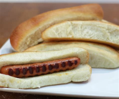 How does Hotdog Bun fit into your Daily Goals - calories, carbs, nutrition