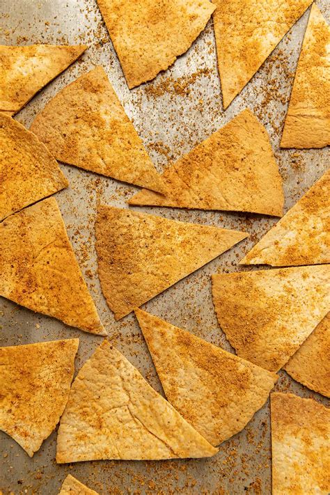 How does House Tortilla Chips fit into your Daily Goals - calories, carbs, nutrition