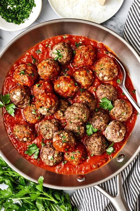 How does Housemade Meatballs fit into your Daily Goals - calories, carbs, nutrition