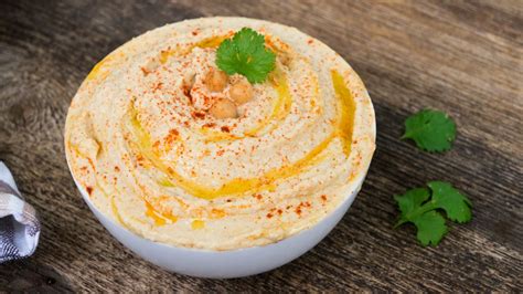 How does Hummus & Roasted Vegetable Flatbread fit into your Daily Goals - calories, carbs, nutrition