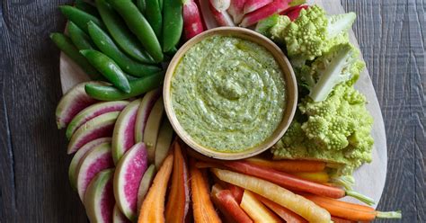 How does Hummus Cup with Crudites fit into your Daily Goals - calories, carbs, nutrition