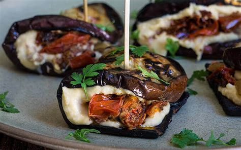 How does Hummus Eggplant Wrap fit into your Daily Goals - calories, carbs, nutrition