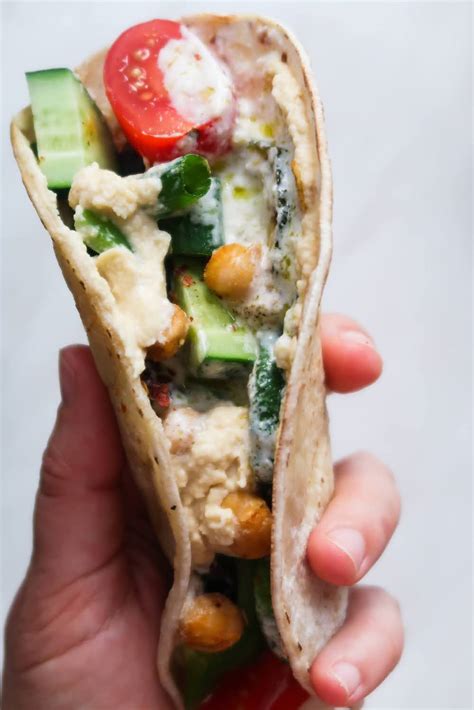 How does Hummus Wrap fit into your Daily Goals - calories, carbs, nutrition