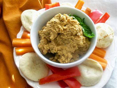 How does Hummus with Basil fit into your Daily Goals - calories, carbs, nutrition