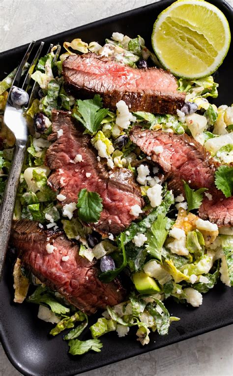 How does Hunter Steak Salad fit into your Daily Goals - calories, carbs, nutrition