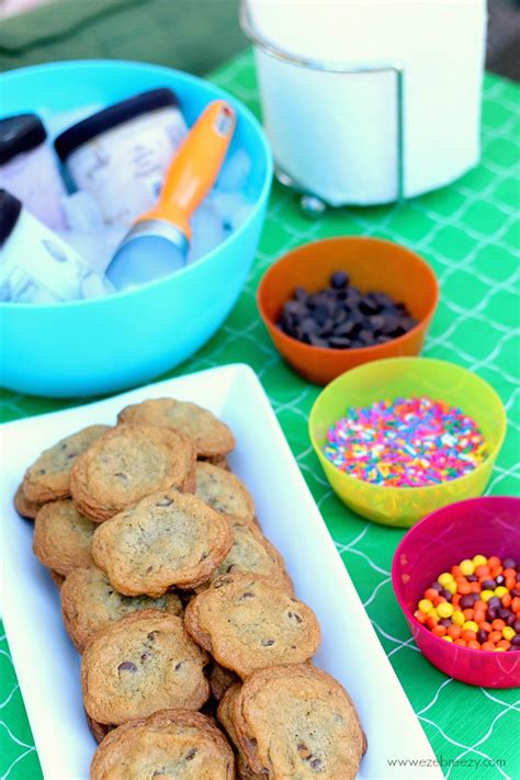 How does Ice Cream Sandwich Bar fit into your Daily Goals - calories, carbs, nutrition