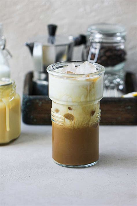 How does Iced Coffee Sweetened fit into your Daily Goals - calories, carbs, nutrition