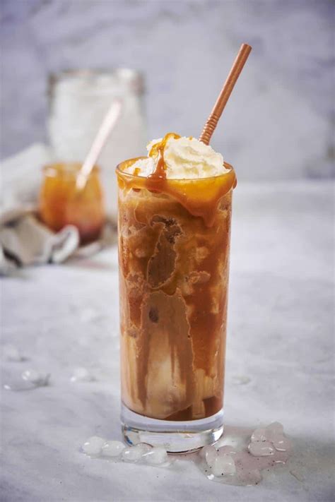 How does Iced Vanilla Macchiato ~ Venti fit into your Daily Goals - calories, carbs, nutrition