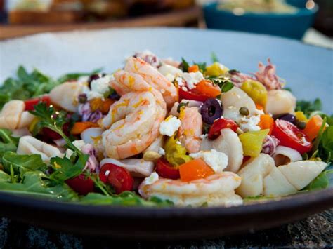 How does Indian Shrimp Salad fit into your Daily Goals - calories, carbs, nutrition