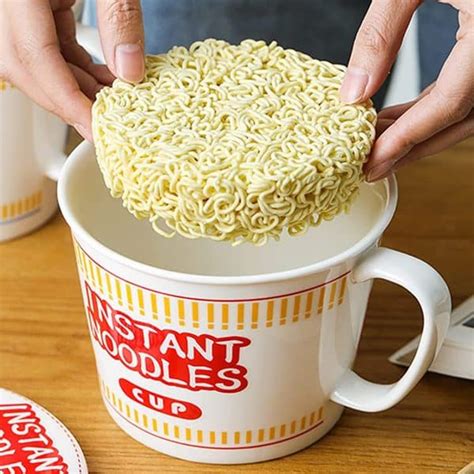 How does Instant Noodle Bowl fit into your Daily Goals - calories, carbs, nutrition