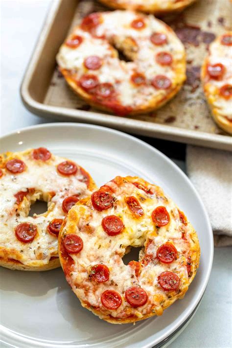 How does Italian Bistro Bagel Pizza, Personal Size fit into your Daily Goals - calories, carbs, nutrition