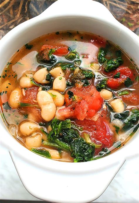 How does Italian Chicken, White Bean and Spinach Soup fit into your Daily Goals - calories, carbs, nutrition