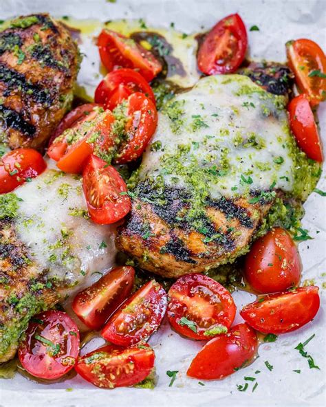 How does Italian Pesto Grilled Chicken-PRO fit into your Daily Goals - calories, carbs, nutrition