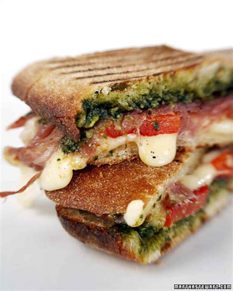 How does Italian Pesto Panini fit into your Daily Goals - calories, carbs, nutrition