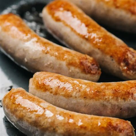 How does Italian Sausage (Bostwick) fit into your Daily Goals - calories, carbs, nutrition