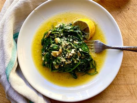 How does Italian Spinach & White Beans fit into your Daily Goals - calories, carbs, nutrition