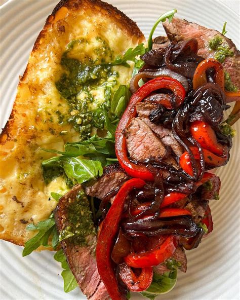 How does Italian Steak Sandwich fit into your Daily Goals - calories, carbs, nutrition