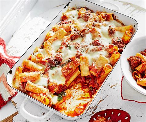 How does Italian Style Pasta Bake fit into your Daily Goals - calories, carbs, nutrition