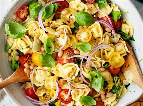 How does Italian Tortellini Salad fit into your Daily Goals - calories, carbs, nutrition