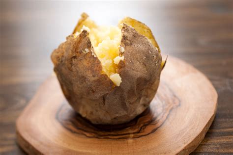 How does Jacket Potato fit into your Daily Goals - calories, carbs, nutrition