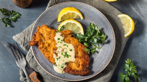 How does Jager Schnitzel fit into your Daily Goals - calories, carbs, nutrition