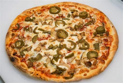 How does Jalapeno Pizza (32147.102) fit into your Daily Goals - calories, carbs, nutrition