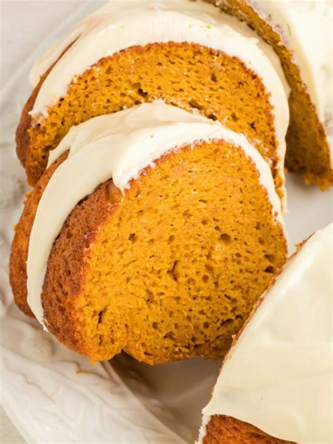 How does Jazzmans Cake Mini Bundt Pumpkin Spice Mix fit into your Daily Goals - calories, carbs, nutrition