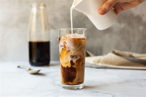 How does Jazzmans Iced Decaf Coffee 12 oz fit into your Daily Goals - calories, carbs, nutrition