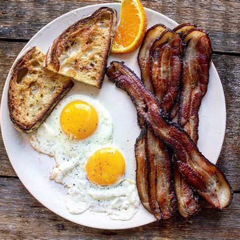 How does Jazzmans Sand Brkf French Toast Bacon Egg & Cheese fit into your Daily Goals - calories, carbs, nutrition