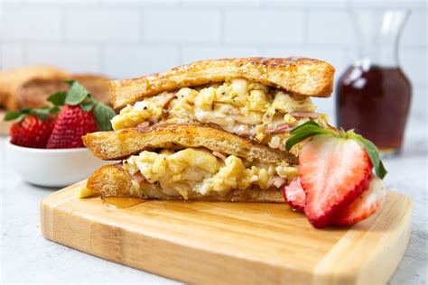 How does Jazzmans Sand Brkf French Toast Ham Egg & Cheese fit into your Daily Goals - calories, carbs, nutrition