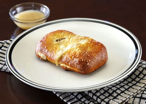 How does Jazzmans Sand Brkf Pretzel Pocket Ham & Swiss fit into your Daily Goals - calories, carbs, nutrition