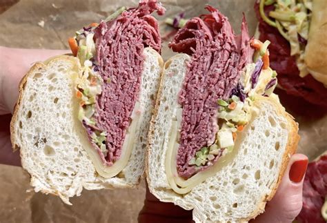 How does Jazzmans Sand Reuben Corned Beef Pita Impressions fit into your Daily Goals - calories, carbs, nutrition