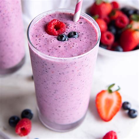 How does Jazzmans Smoothie Berry Berry 12 oz fit into your Daily Goals - calories, carbs, nutrition