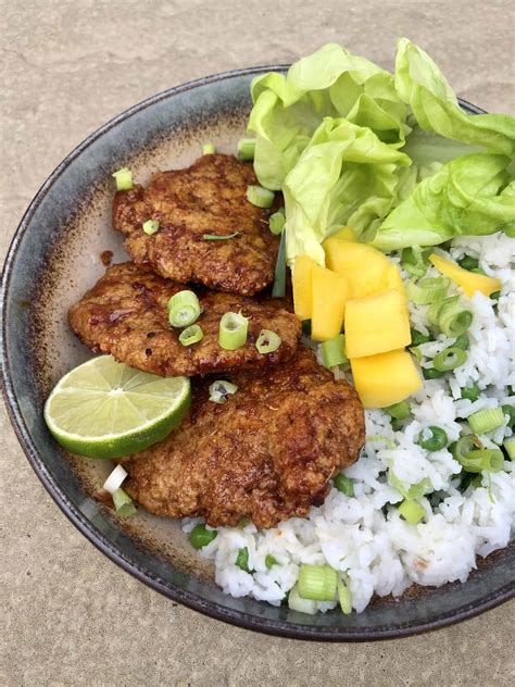 How does Jerk Seitan with Vegetables fit into your Daily Goals - calories, carbs, nutrition