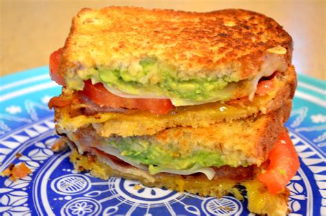 How does Johnny Fontain''s California Grilled Cheese fit into your Daily Goals - calories, carbs, nutrition