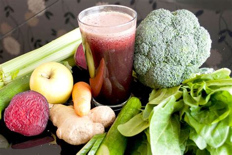 How does Jugo De Verduras fit into your Daily Goals - calories, carbs, nutrition