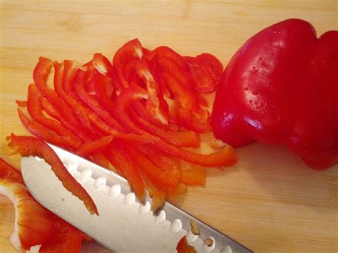 How does Julienne Red Peppers fit into your Daily Goals - calories, carbs, nutrition