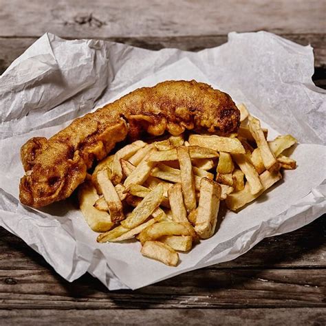 How does Jumbo Sausage in Batter served with Chips and Peas fit into your Daily Goals - calories, carbs, nutrition