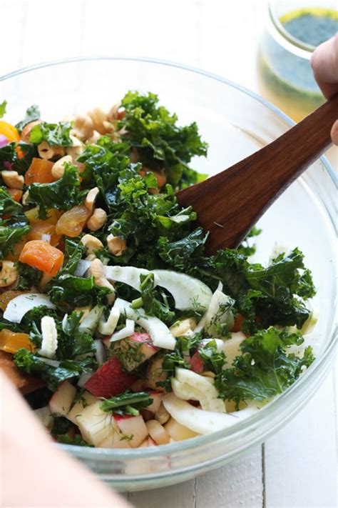 How does Kale, Fennel and Chicken Salad fit into your Daily Goals - calories, carbs, nutrition