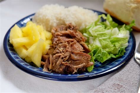 How does Kalua Pig & Cabbage fit into your Daily Goals - calories, carbs, nutrition