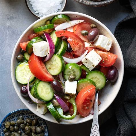 How does Kalymnos Greek Side Salad fit into your Daily Goals - calories, carbs, nutrition