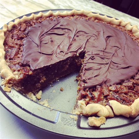 How does Kentucky High Day Pie fit into your Daily Goals - calories, carbs, nutrition