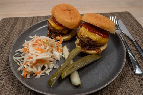 How does Kids BBQ Turkey Slider fit into your Daily Goals - calories, carbs, nutrition