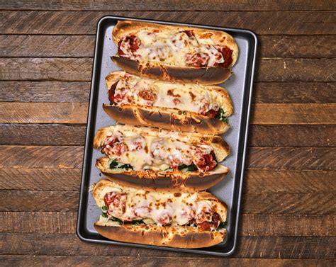 How does Kids Turkey Meatball Sub fit into your Daily Goals - calories, carbs, nutrition