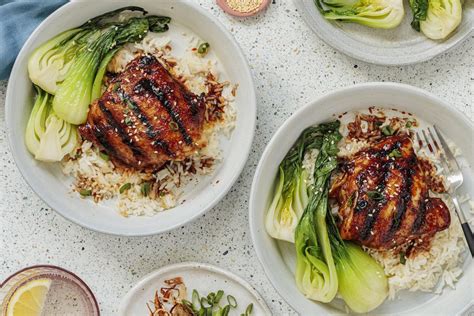 How does Korean BBQ Chicken Thigh fit into your Daily Goals - calories, carbs, nutrition