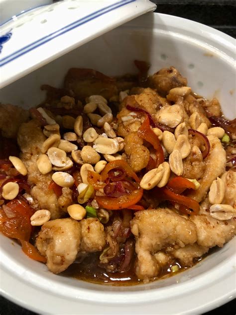 How does Kung Pao-Style Chicken fit into your Daily Goals - calories, carbs, nutrition