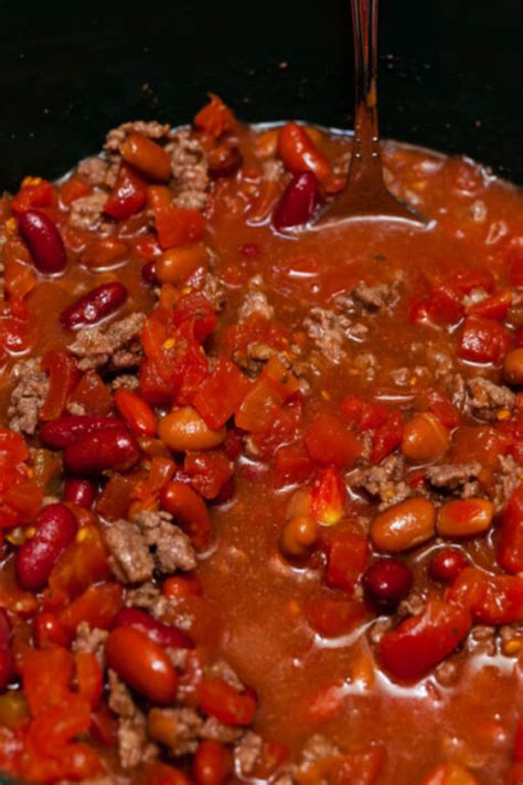 How does Large Chilli fit into your Daily Goals - calories, carbs, nutrition