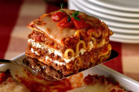 How does Lasagna Bake with Meat Sauce fit into your Daily Goals - calories, carbs, nutrition